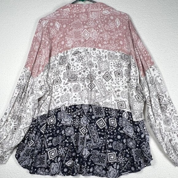 Cato Womens Button-down Long sleeve Long Shirt Plus Size 22/24W - Picture 3 of 5